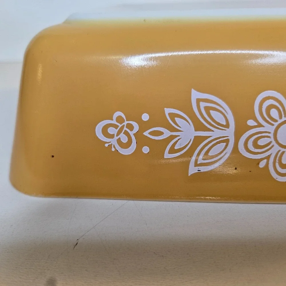 Pyrex Ovenware 1.5 QT Baking Casserole Dish 0503 Yellow w/ Flowers Butterflies